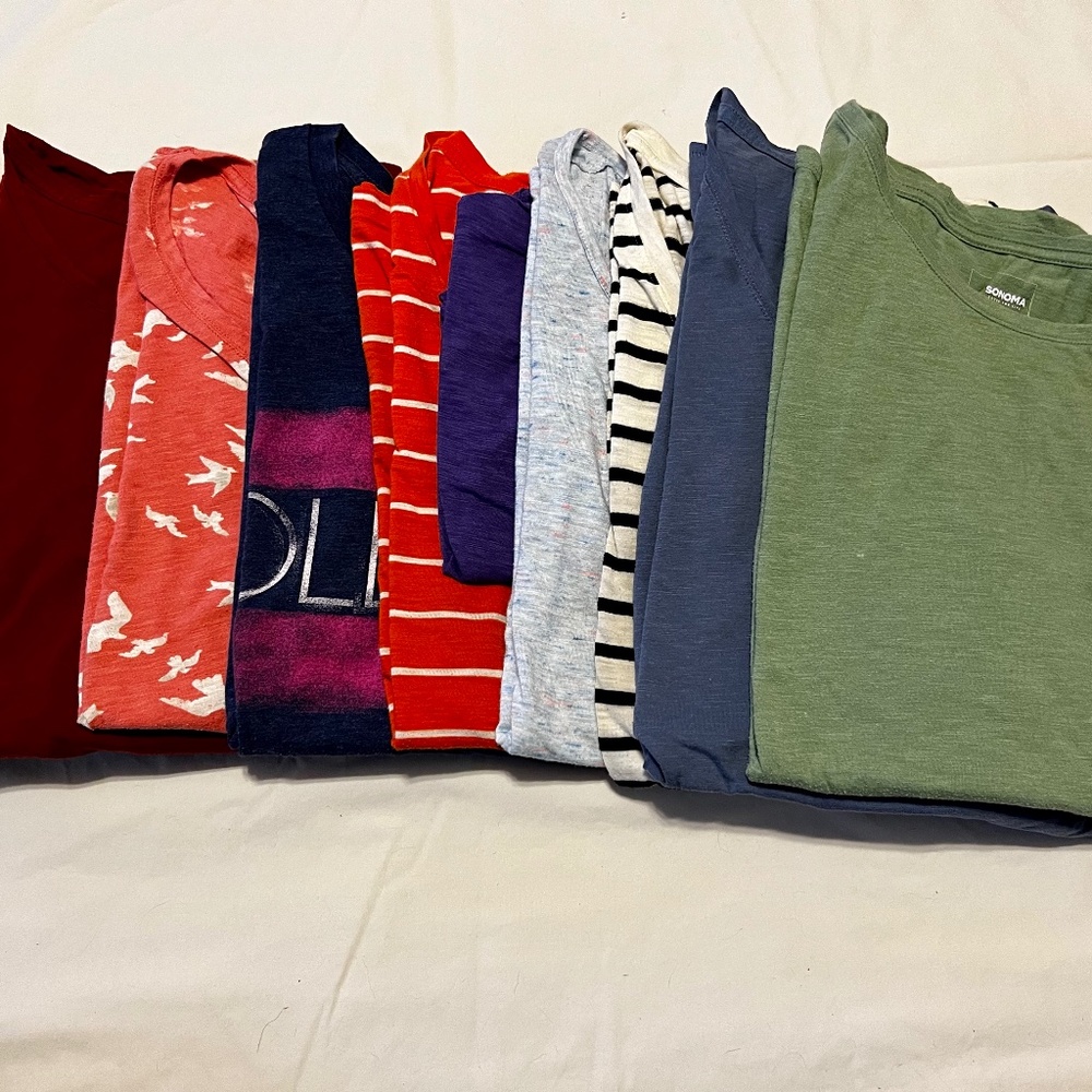 Lot of Women’s Plus Size Everyday T-Shirt